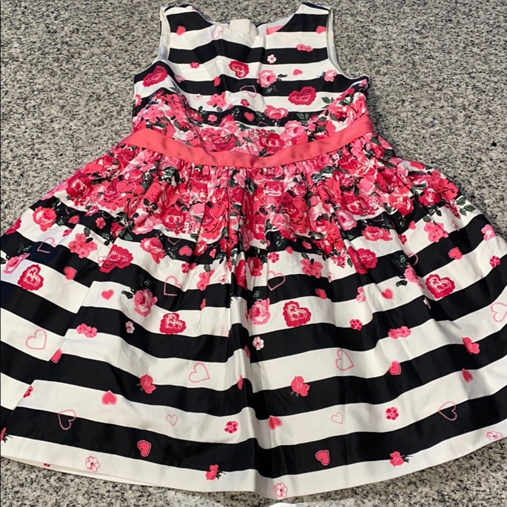 Little girls brand new dress
